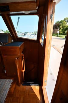 Defever 49-PILOTHOUSE image