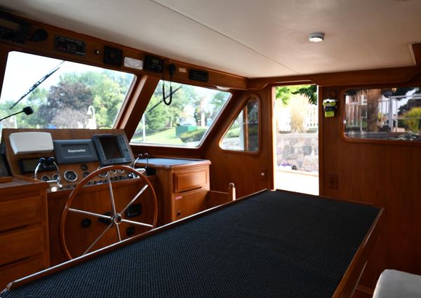 Defever 49-PILOTHOUSE image