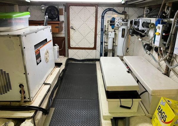 Defever 49-PILOTHOUSE image