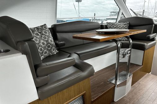 Cruisers Yachts 41 Cantius image