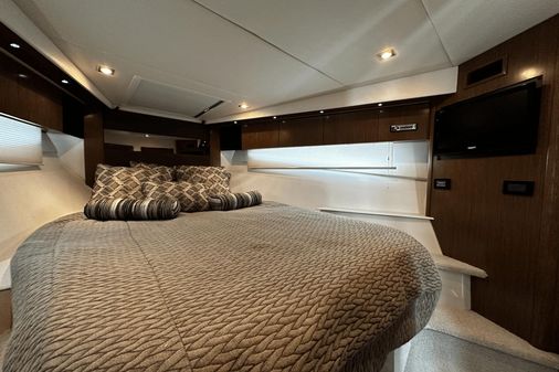 Cruisers Yachts 41 Cantius image