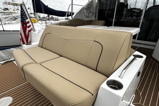 Cruisers Yachts 41 Cantius image