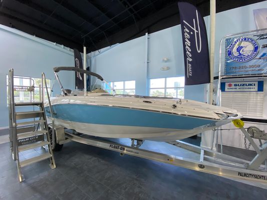 NauticStar 203SC Sport Deck - main image
