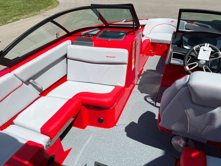 MasterCraft XT Series image