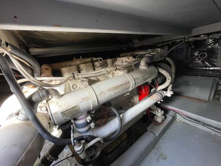 Riviera 33 Flybridge image