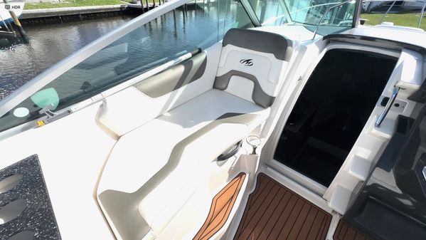 Monterey 280 Sport Yacht image