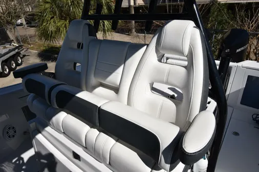 Blackfin 332 CC image