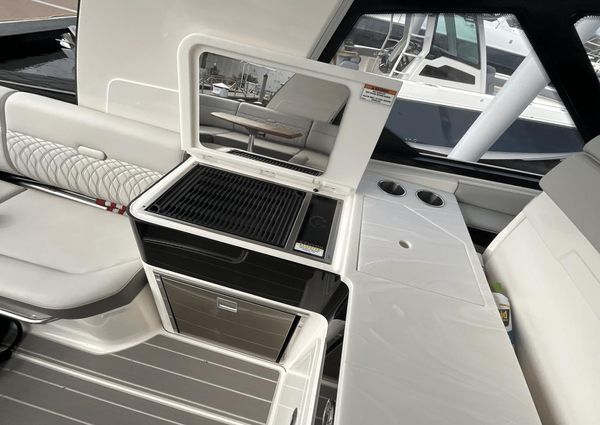 Sea Ray 370 SUNDANCER OB image