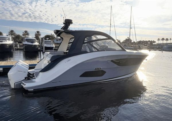 Sea Ray 370 SUNDANCER OB image