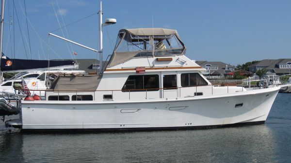 Marine Trader Double Cabin