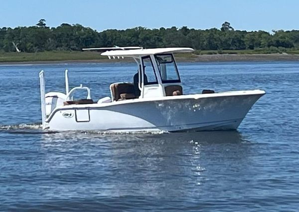 Sea Hunt Ultra 239 SE image