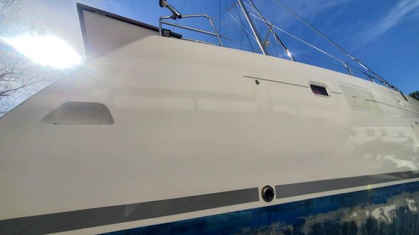Lagoon 450 image