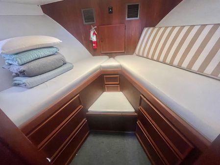 Hatteras 43 Motor Yacht image