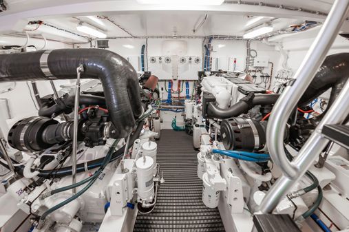 Hatteras 60 Motor Yacht image