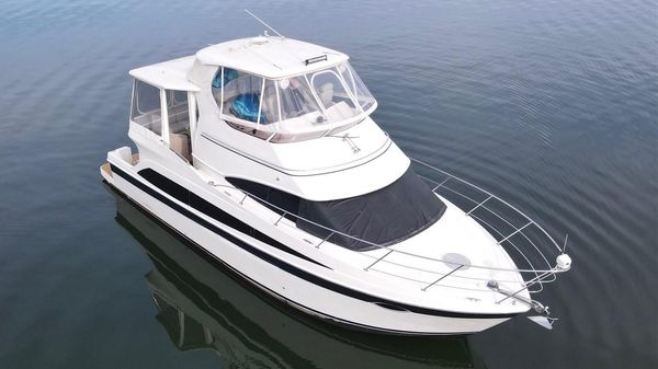Carver 41 Cockpit Motor Yacht