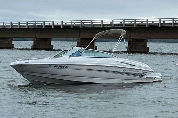 Crownline 220 LS - main image