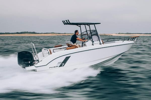 Beneteau-america FLYER-7-SPACEDECK - main image