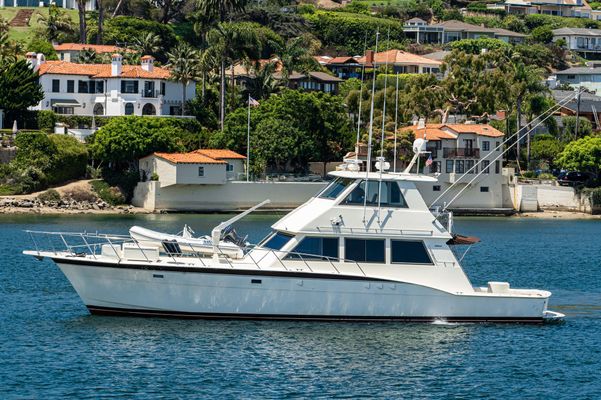 Hatteras 60' Convertible - main image
