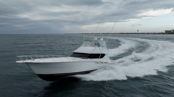 Hatteras 60 Convertible 