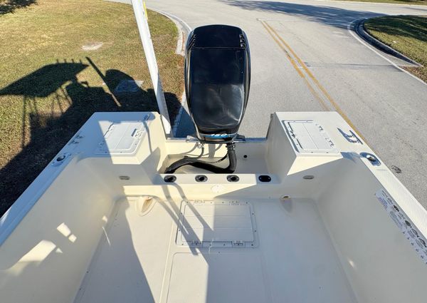 Key-west 1900-CENTER-CONSOLE image