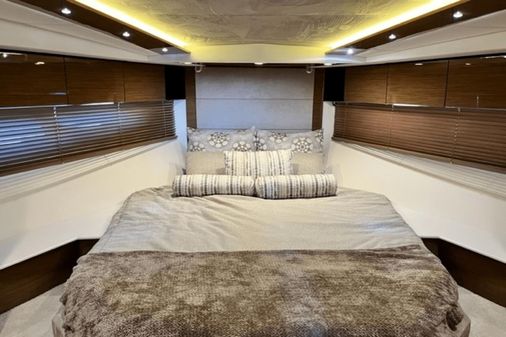 Cruisers Yachts 45 Cantius image