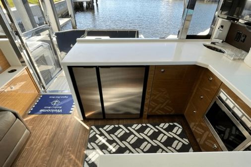 Cruisers Yachts 45 Cantius image