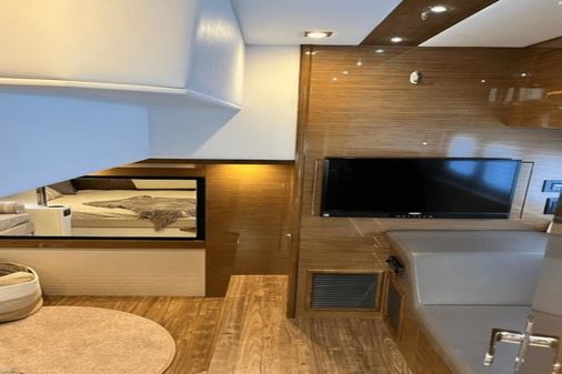 Cruisers Yachts 45 Cantius image