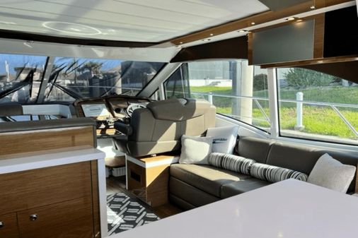 Cruisers Yachts 45 Cantius image