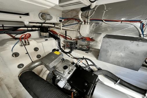 Cruisers Yachts 45 Cantius image