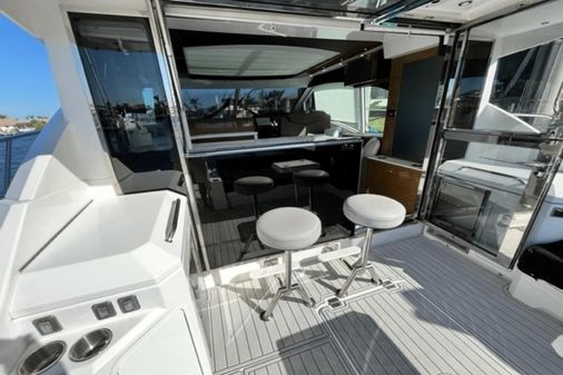 Cruisers Yachts 45 Cantius image