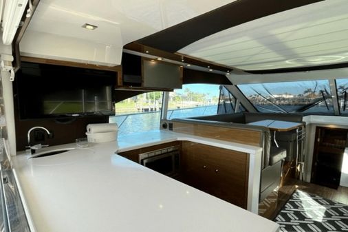 Cruisers Yachts 45 Cantius image