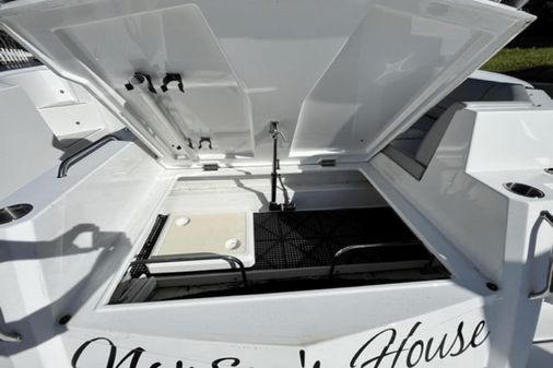 Cruisers Yachts 45 Cantius image