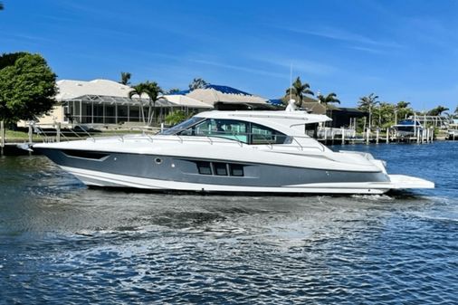 Cruisers Yachts 45 Cantius image