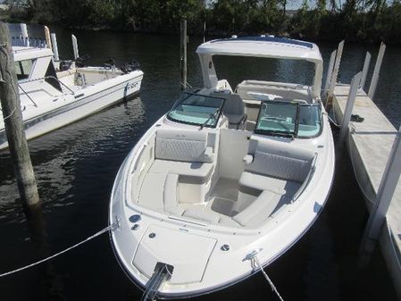 Sea-ray SLX-310 image