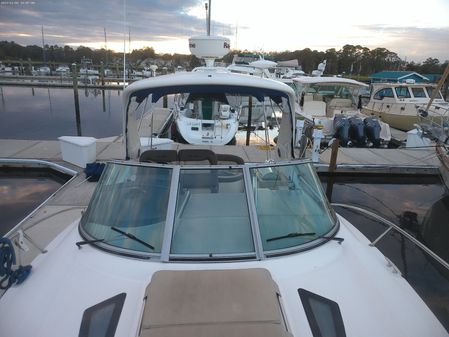 Sea Ray 330 Sundancer image