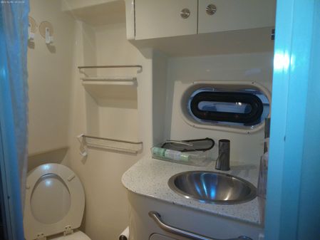 Sea Ray 330 Sundancer image