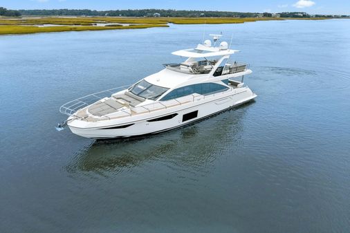 Azimut 60 fly image