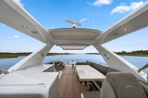 Azimut 60 fly image