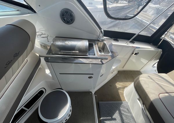 Sea Ray 310 Sundancer image