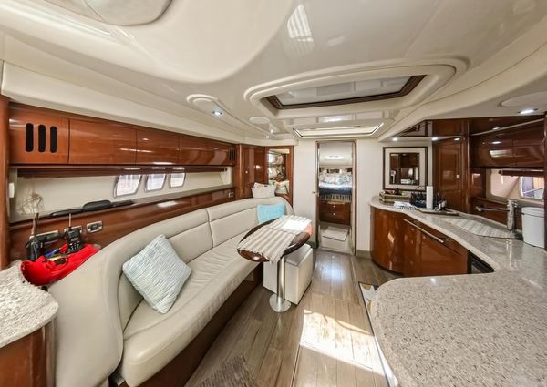 Sea Ray 44 Sundancer image