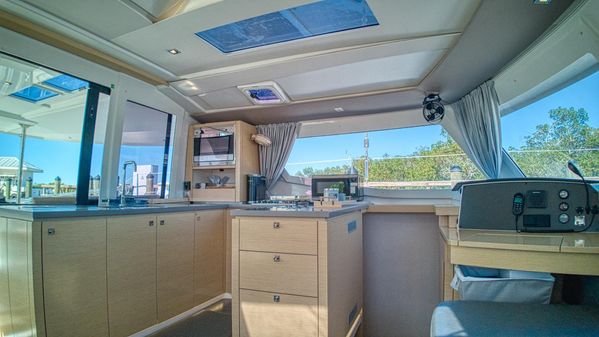 Fountaine Pajot Helia 44 image