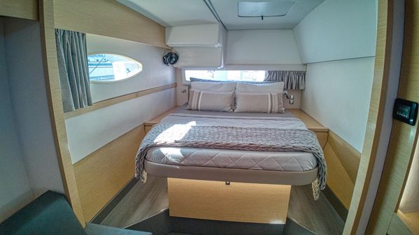 Fountaine Pajot Helia 44 image