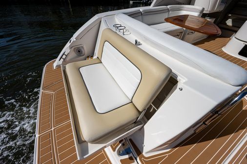 Sea Ray 370 Sundancer image