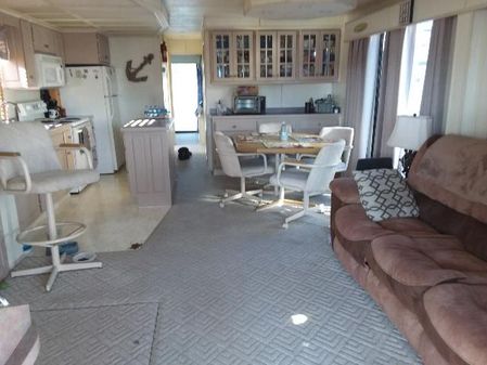 Lakeview 15 X 56 HOUSEBOAT image