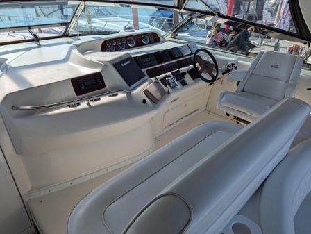 Sea Ray 450 Sundancer image