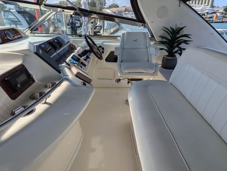 Sea Ray 450 Sundancer image