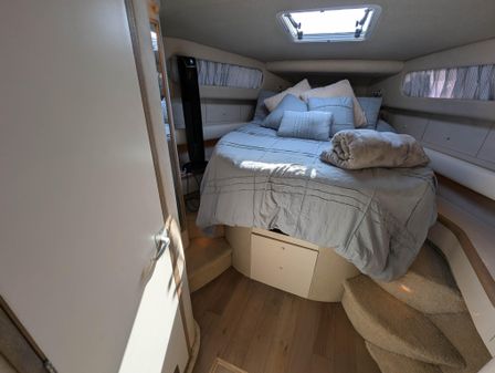 Sea Ray 450 Sundancer image