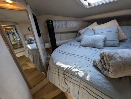 Sea Ray 450 Sundancer image