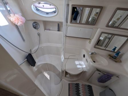 Sea Ray 450 Sundancer image