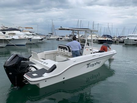 Bayliner Trophy T22 CX image